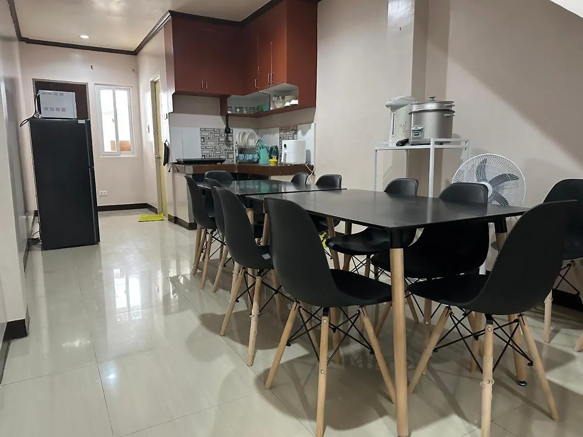 Townes South Huge Home Near Sm Ecoland Dgt Coastal Road Addu Um Filippinerne