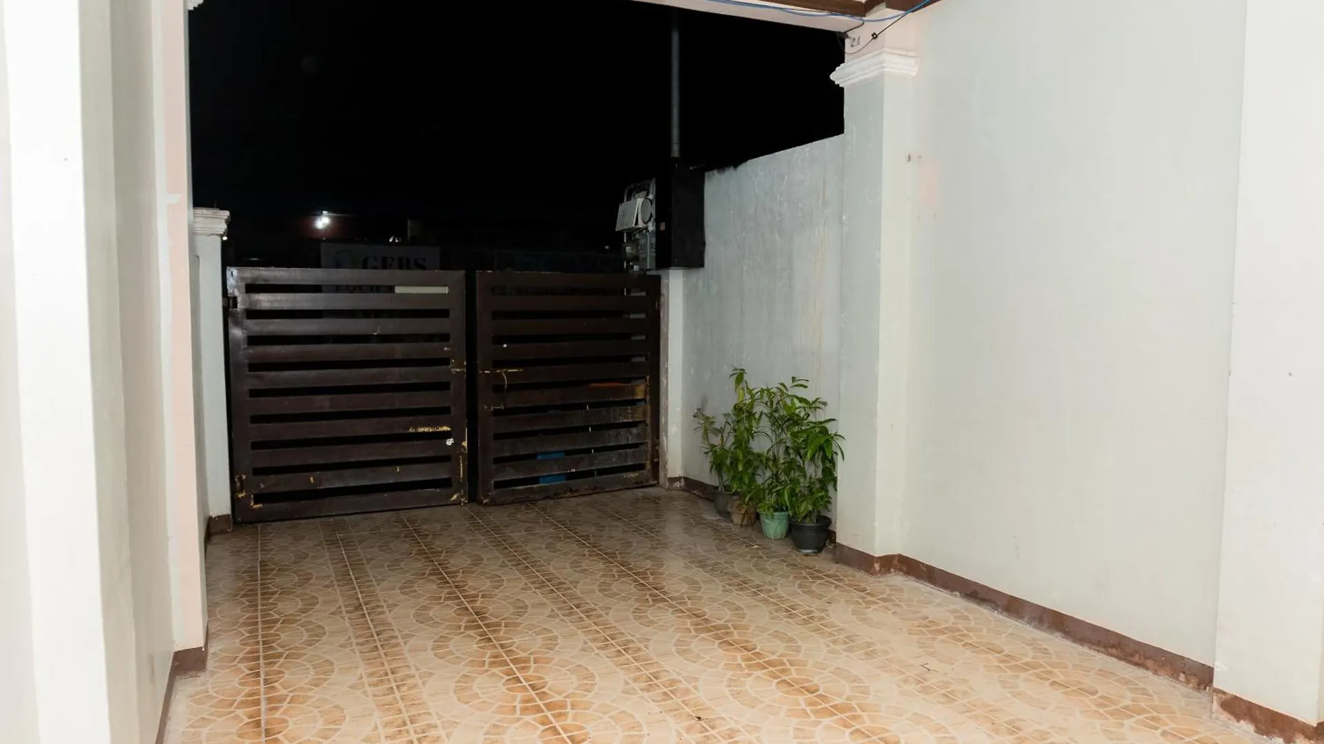 Townes South Huge Home Near Sm Ecoland Dgt Coastal Road Addu Um Davao